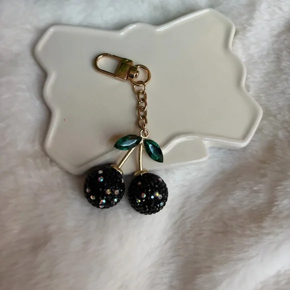 Mini sparkly cherry bag charm - Picture 4 of 6